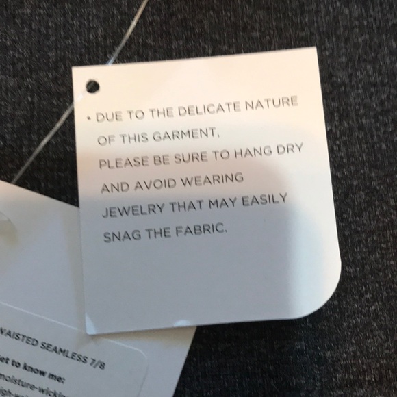 Women’s Fabletics High Waist Seamless 7/8 Legging - Picture 4 of 5